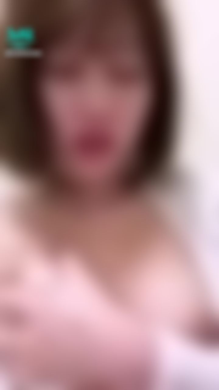 kristinexoxo : 晚點直播