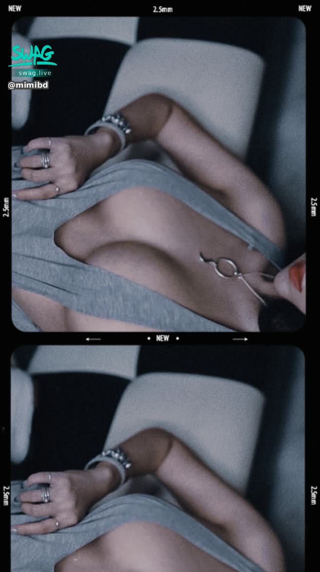  : Insomnia... so uncomfortable... stay with me.. #生活 #失眠 #大奶 #巨乳 #小隻馬 #性感 #新人