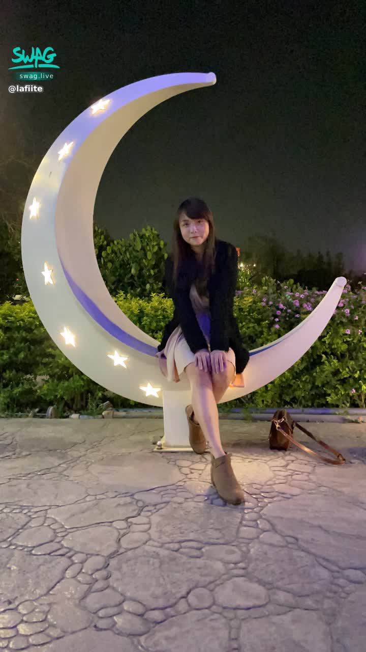 lafiite : 我姐妹把我拍那麼憨，是應該的嗎🤣