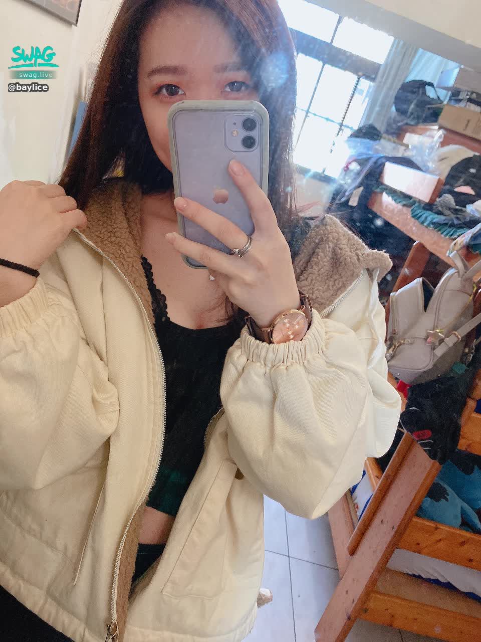 baylice : 騎人節告白：

看到你就放心了，把我的心放在你那邊。
#騎人節告白
#SWAG白色騎人節