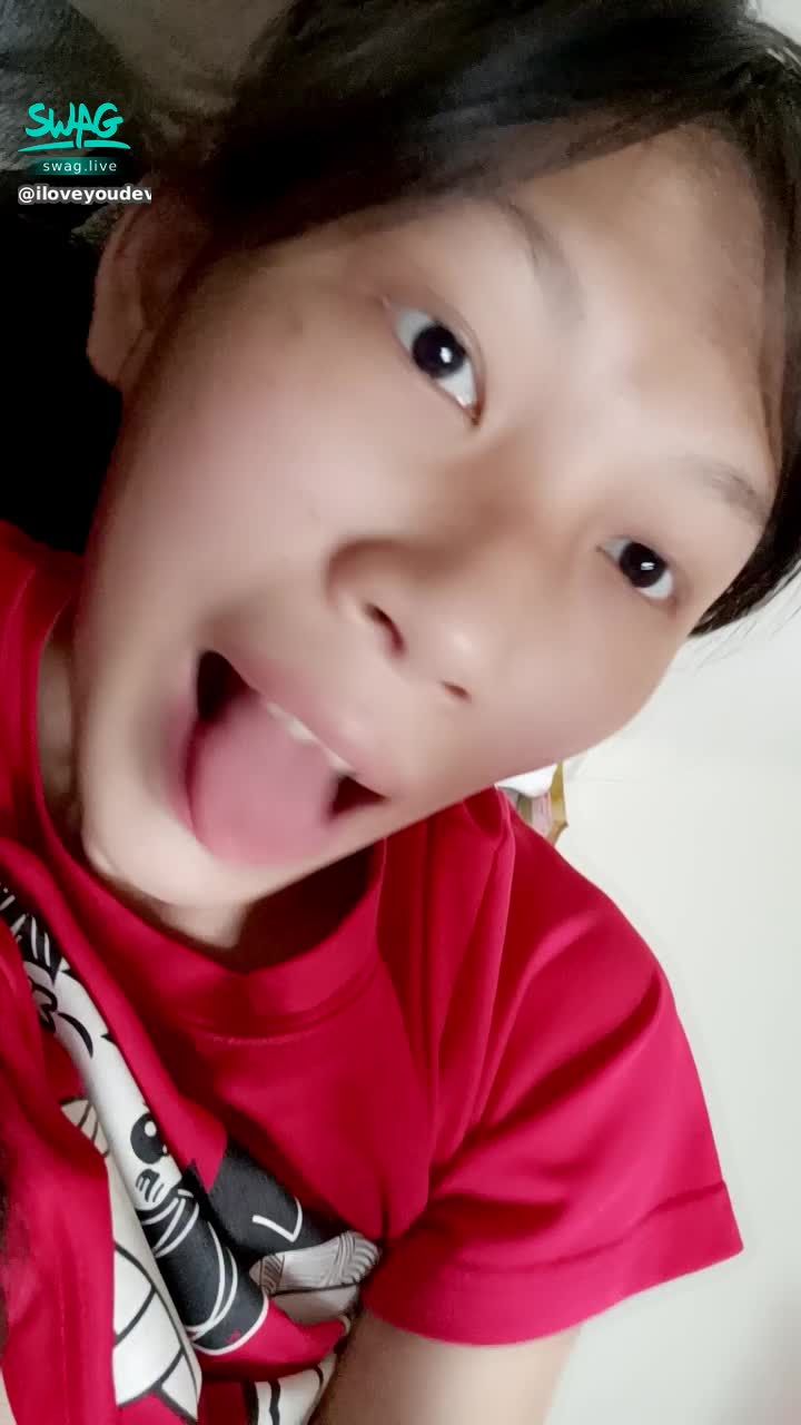 iloveyoudevil : #SWAG白色騎人節 #騎人節 #SWAGTaiwan #SWAGLive #NSFWTaiwan 

#騎人節告白
我的記性不太好，但每天還是記得想你。
