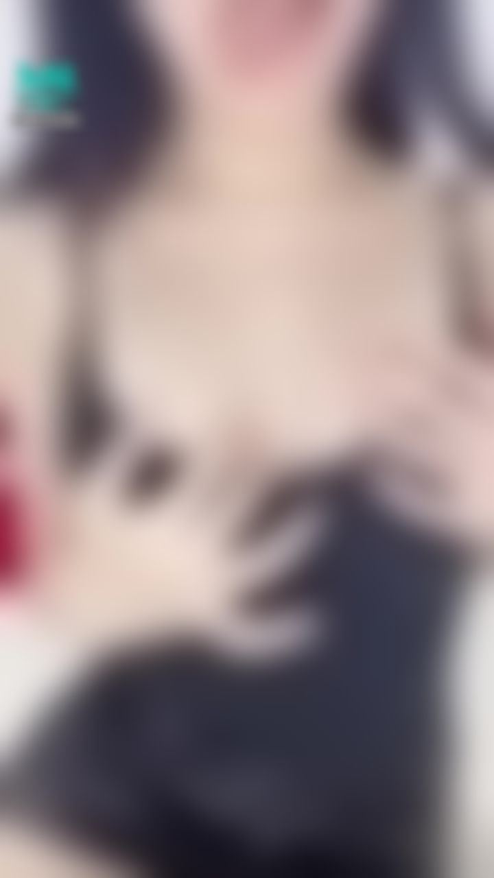 bershuka : 🖤皮裙系列🖤蝙蝠俠電影-幻想番外篇之貓女翹臀✨性感慢搖✨


🤍白色騎人節快樂🤍