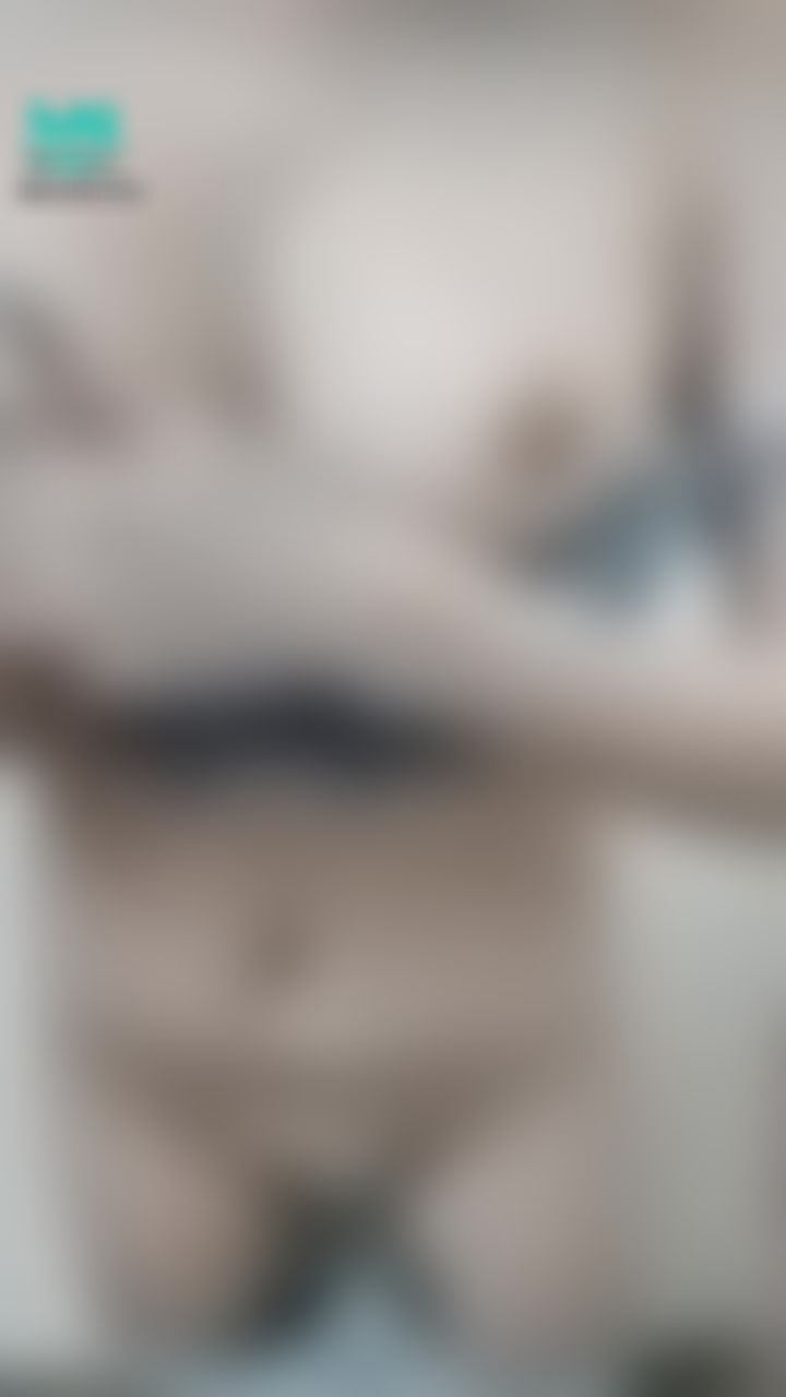  : 🖤OL辦公室系列🤍

乳頭是我最敏感的地方㊙️摸一下挺挺的❗️