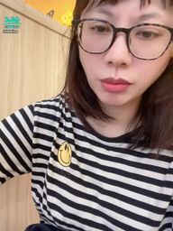 lelelina : 愛吃咖哩..跟丁香魚..有人跟我一樣其實左右手都可以拿筷子嗎?🥢😜😜😜😜