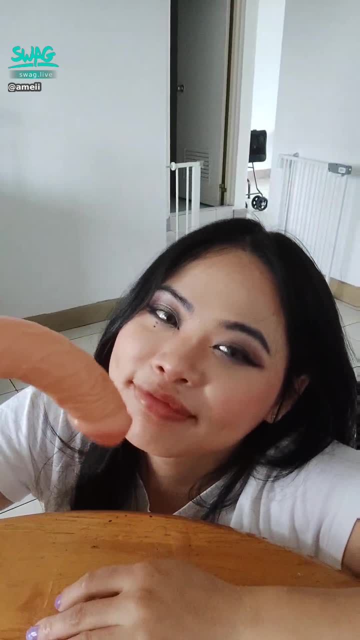 ameii : so last night i fucked at the public parking under the shine bright stars
his dick tastes good as always
his dick went into my vagina
majestically