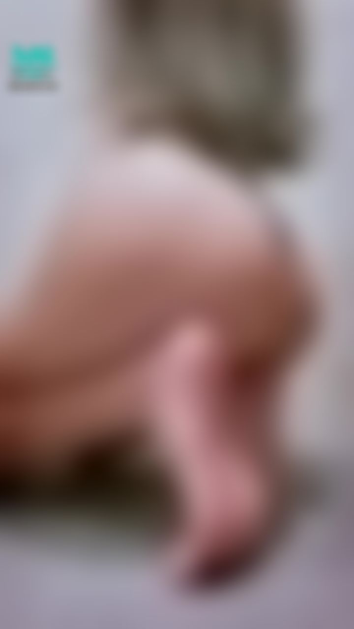 yunibabe : 一部讓你直接上癮的淫片‼️
絲襪、美尻、嬌喘呻吟、口交、潮吹….樣樣都誘惑著你🔥
不同姿勢抽插小穴滿足你的色慾🤤
換作是你…會用什麼姿勢滿足小惡魔ʏᴜɴɪ 😈
https://5w.ag/BZ56jhZws8aUXwoG7

想看什麼長片，歡迎哥哥來提供主題❤️

#長片 #SWAGTaiwan #SWAGLive #NSFWTaiwan 
#丁字褲 #小蠻腰 #🍑屁屁 #翹臀 #美尻 #hot #淫蕩 #性感 #挑逗 #小🌶️ #誘惑 #情色 #sexy #小隻馬 #yuni #尤妮