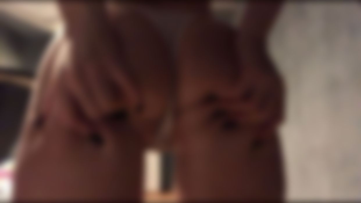 l*****c : #美尻 #愛撫