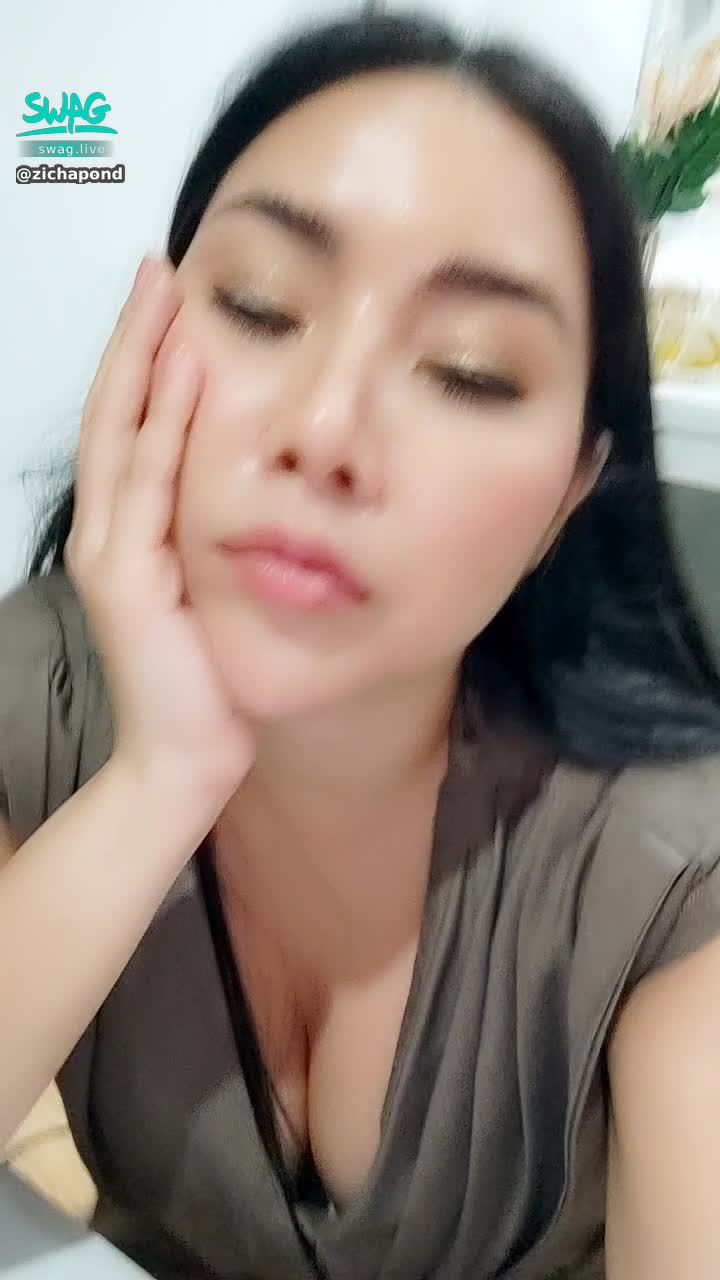  : im back 😀🤗 #Thailand #sleep
