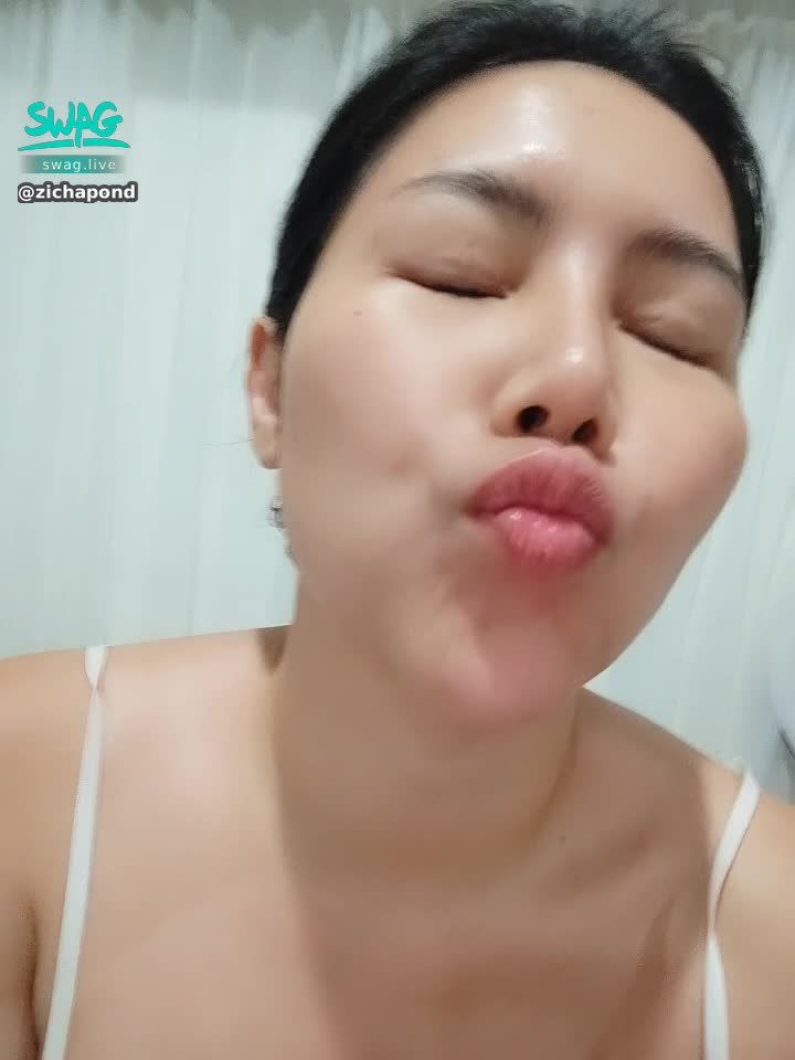 z*******d : kissss #kiss #thaigirl♥️