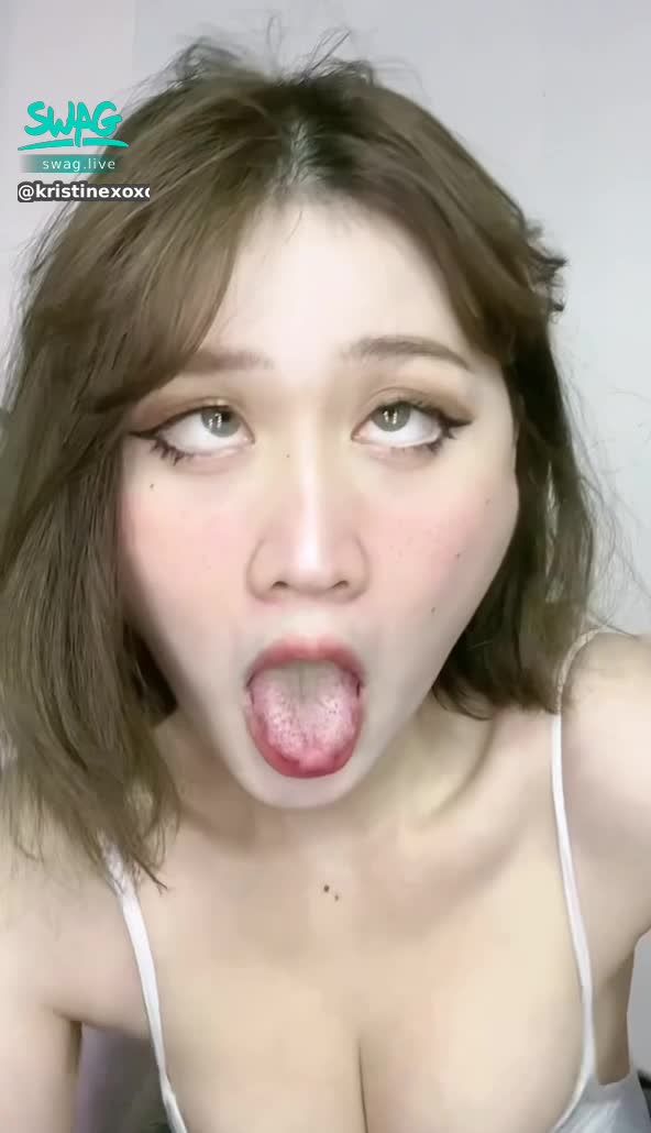 kristinexoxo : 最近剛忙碌完可以好好愛愛一波了 哥哥們我回來了
#阿嘿顏