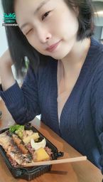 loveevelyn : 偷偷來一下使個小壞,嘻嘻🤫
來吃糧倉的鯖魚便當😋😋😋