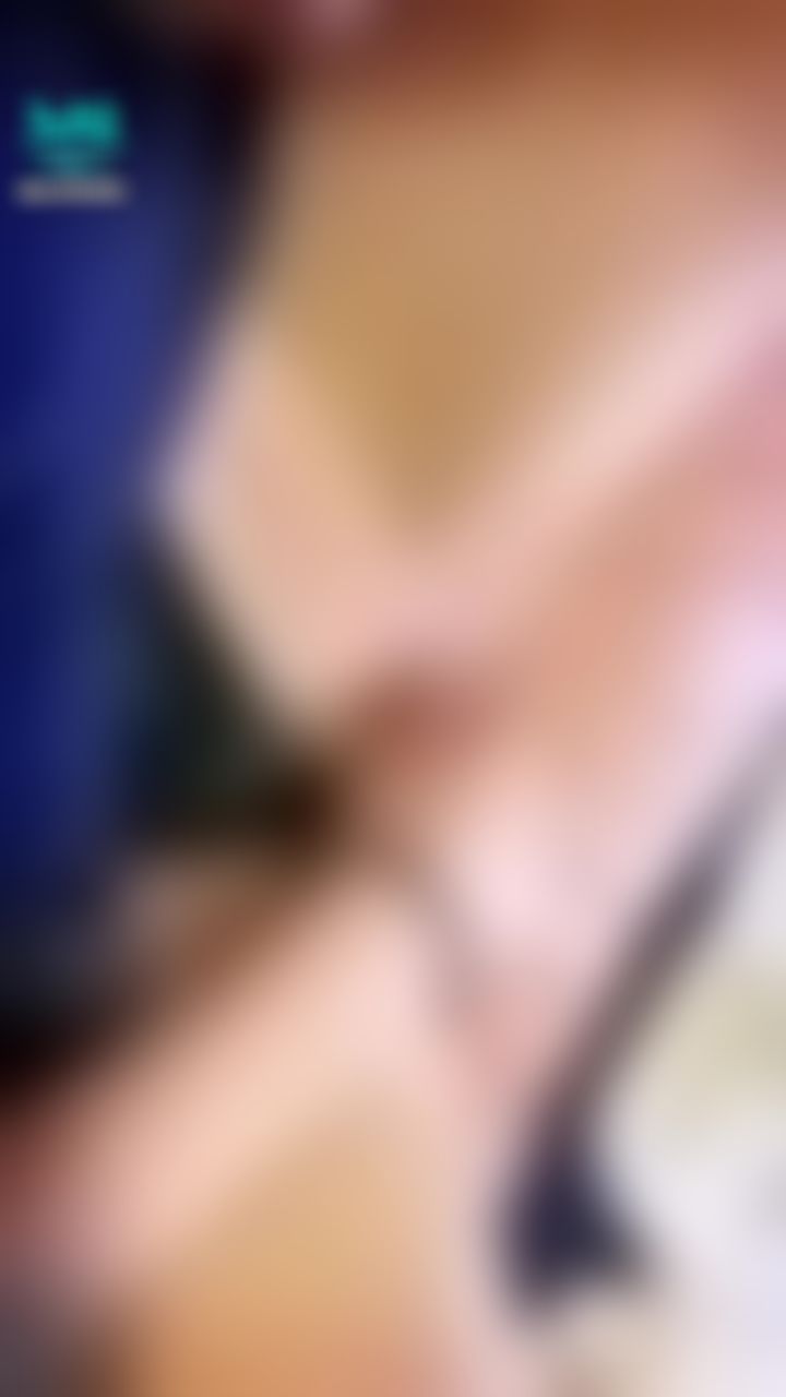  : 🔞欲求不满的学生妹，直播結束還是🈵️🈵️慾望🔥🔥
第一視角玩小怪獸👾整個小穴緊緊吸住不肯讓小怪獸抽離🙈🙈🙈

#熱門🔥 #第一視角 #嫩穴 #一線鮑 #白虎 #稚嫩 #學生服 #呻吟 #慰慰 #hot #sexy #淫蕩 #誘惑 #特寫 #情色 #性感 #小隻馬 #尤妮 #yuni