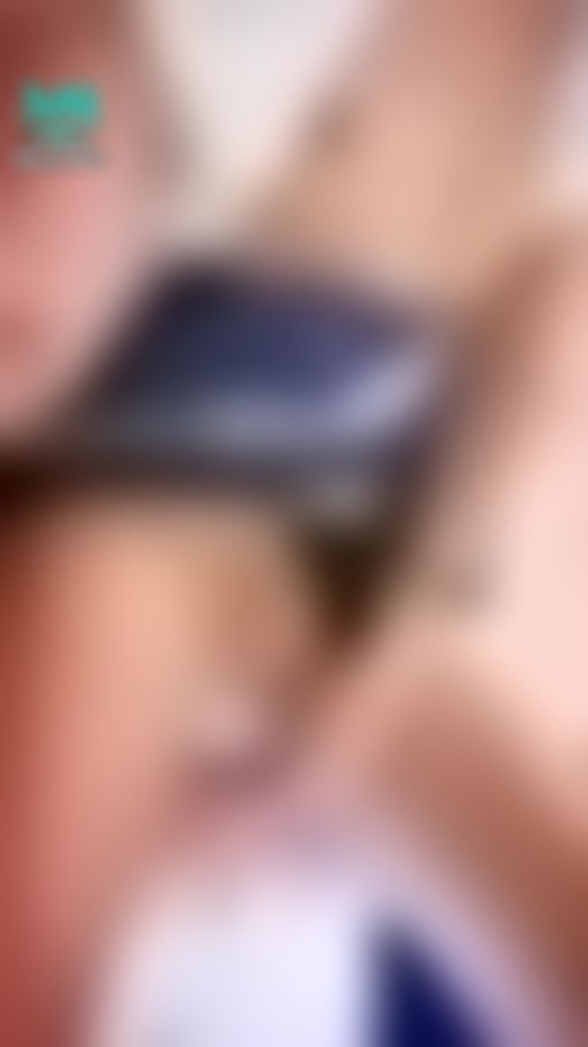 yunibabe : 🔞欲求不满的学生妹，直播結束還是🈵️🈵️慾望🔥🔥
滿秒滿秒滿秒‼️邊舒服的同時也沒忘記要拉近給哥哥看快被玩壞的一線肥鮑🙈🙈🙈
超多白汁超多水⋯ ʏᴜɴɪ怎麼這麼騷！！！

#熱門🔥 #奶穴同框 #三點全露 #奶 #嫩穴 #一線鮑 #白虎
#稚嫩 #學生服 #呻吟 #慰慰 #hot #sexy #淫蕩 #誘惑 
#情色 #性感 #白汁 #小隻馬 #尤妮 #yuni