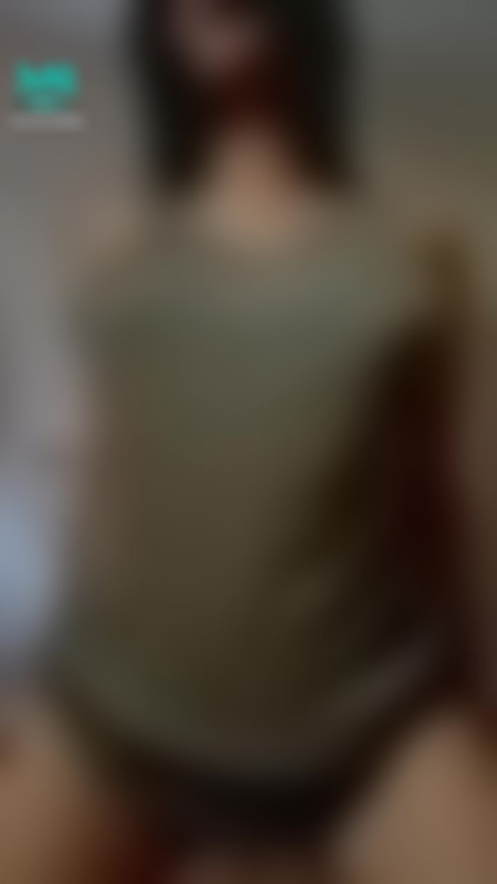 wanobaby : 😈娃諾想壞壞😈一早起床就感覺到下面好濕自己坐在大屌上開始搖晃抽插🔊🔊🔊淫叫聲音大