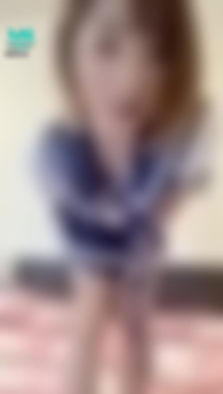 fifibee : 學生制服系列💦扭起來，好想誘惑老師喔🤤