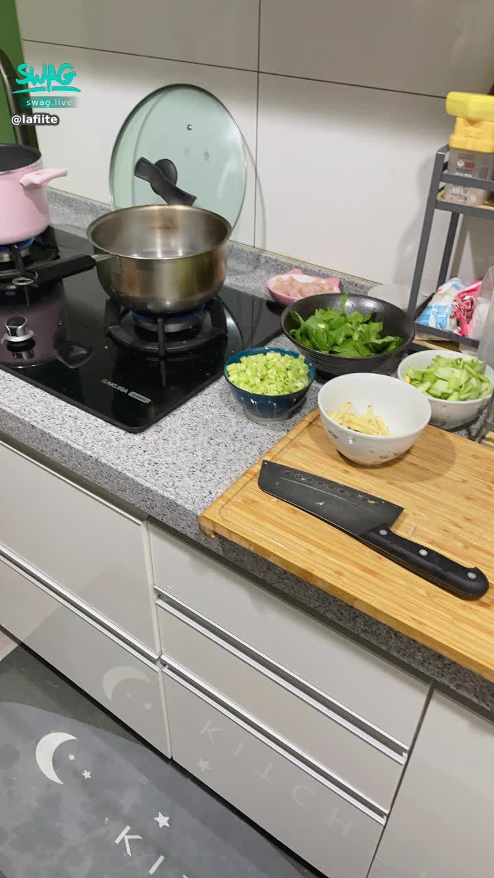  : Prepare to complete the following open guessing and taunting 🤣