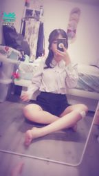janicee : 玫瑰與短裙的裙底👀
地板上曝光的坐姿😈
黑短裙的小秘書上線了💖
人生第一次溜冰滑到😥
膝蓋的傷一直嚇到路人💦
out of office♥️
#OL #襯衫 #短裙 #美腿 #裸足 #赤腳 #長髮#黑髮 #腳趾 #裙底