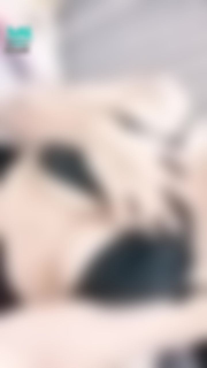 lovesisi : 📹現場live情色直播中📹大奶掀起來 想看我翹翹的奶頭？