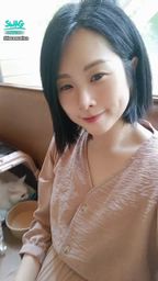 loveevelyn : 甜甜的伊伊,這寵物保姆有稱職嗎?🥰