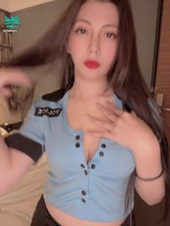 stellajs : 葡萄女警👮♀️逼逼逼 喜歡這種裝扮嗎☺️☺️
#葡萄 #私訊領福利 #角色扮演