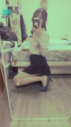 janicee : 高跟鞋的跪姿👠
容易曝光的黑短裙💓
小秘書上線了💖
人生第一次溜冰滑倒還受傷😥
可以認真洗冰嗎👿
out of office💙
#OL #襯衫 #短裙 #美腿 #高跟鞋 #長髮#黑髮 #腳趾 #裙底