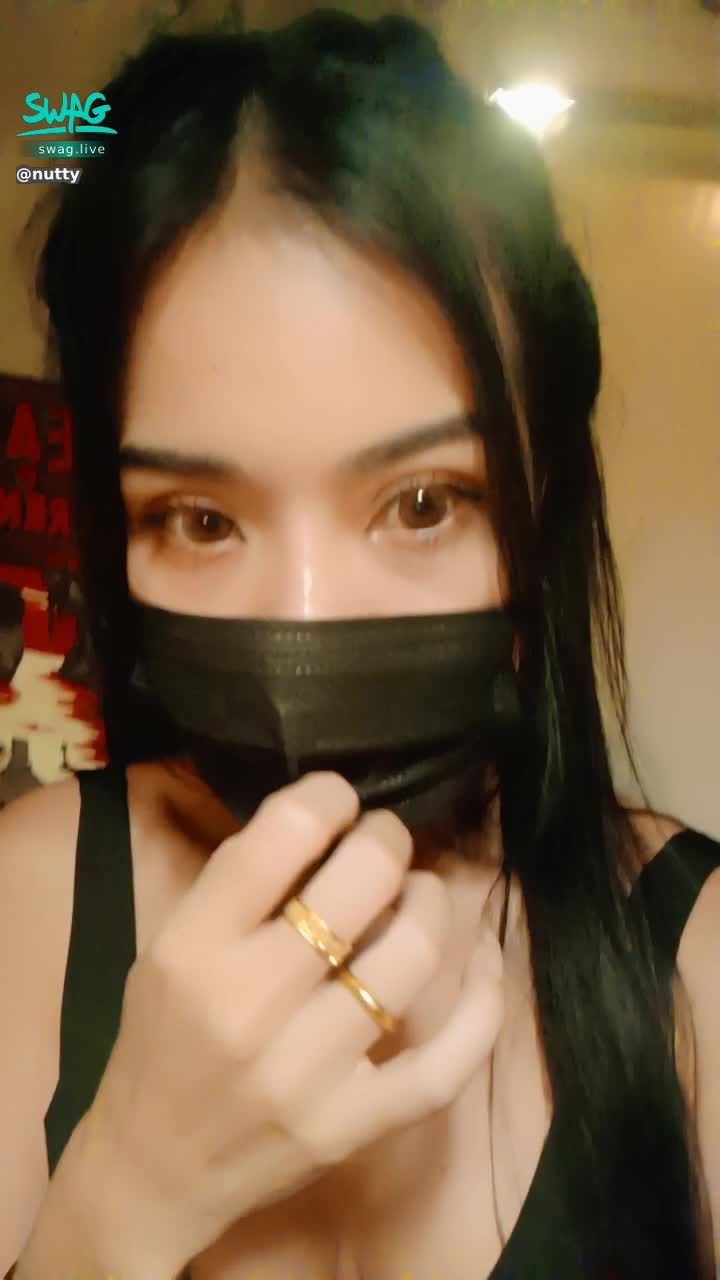 nutty : Take it off or not take it off 🤪😁 #sexy #cute#thai girl