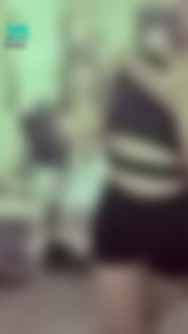 janicee : 抬起手撥個頭髮💋
乾淨的腋下💗
露出南半球的性感黑色小可愛💋
膝蓋上的傷不知道要多久才會好😥
semisphere♥️
#黑髮 #長髮 #氣質 #鎖骨 #南半球 #細肩帶 #下乳 #短褲 #美腿 #裸足 #赤腳 #腳趾 #肩膀 #noire #black #腋下