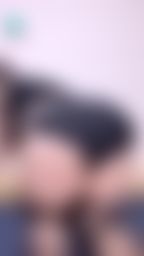 lovemilemile : 掰開我的屁屁 有比較白了嗎?🥺🥺🥺