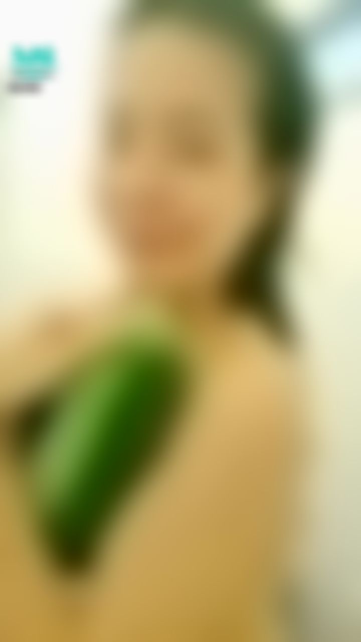 nutty : Wet pussy, wet chest 🤪 💦🤩🍑🐚 #sexy #thai girl #cute #ass #chest #shape