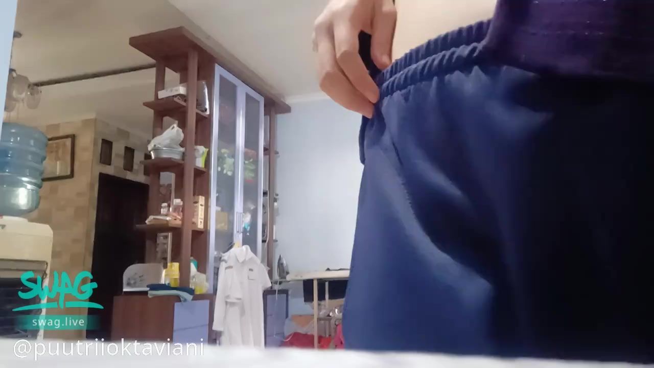 puutriioktaviani : 🤫