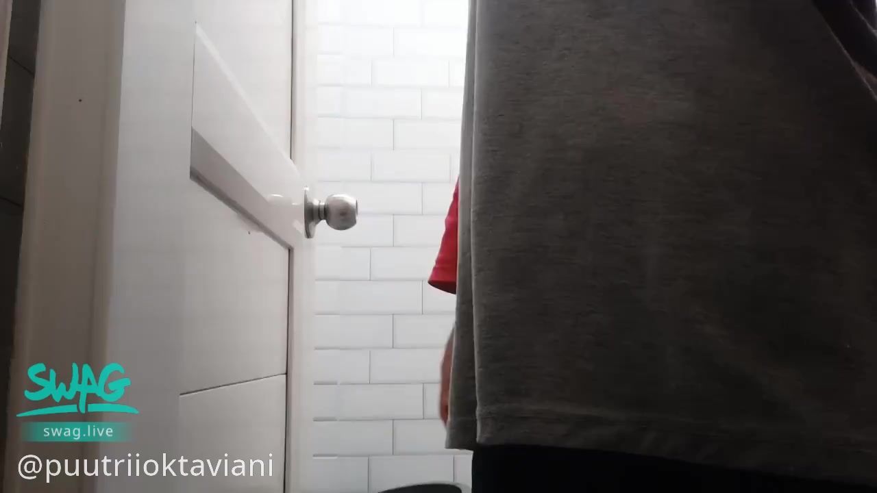 puutriioktaviani : 🍑
