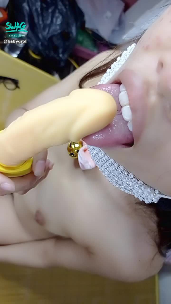 babygrol : Em Bú CU Anh Nè Á Á Á🍌👅#showtinh#motminh#babygrol#phimesexx