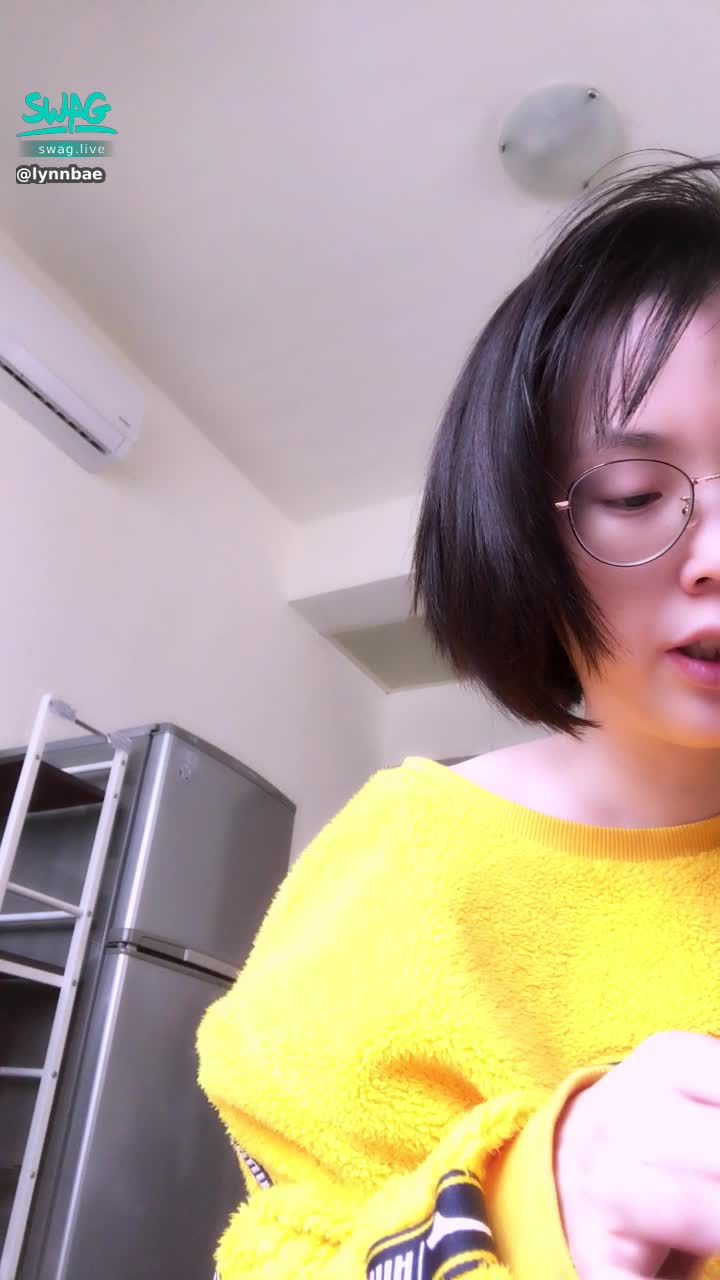 lynnbae : 今晚洗香香直播呦🧴