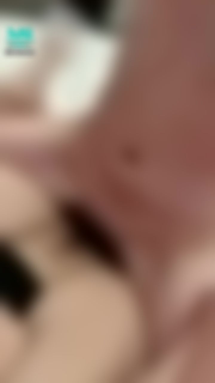  : 3p 與閨蜜雙飛大戰粉絲哥哥愛愛💦

！！！ 換姿勢！！！ 躺著傳教士被哥哥猛烈抽插⋯⋯
天啊，哥哥的陰毛都是我的水水，哥哥用力幹到射了