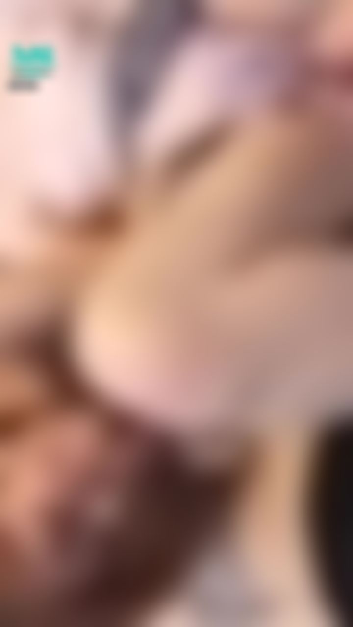 llullu : 🎬姊妹丼🔞吃著你的棒棒，你在想我還是妹妹😈😈😈
#3p #小隻馬 #露臉 #口交