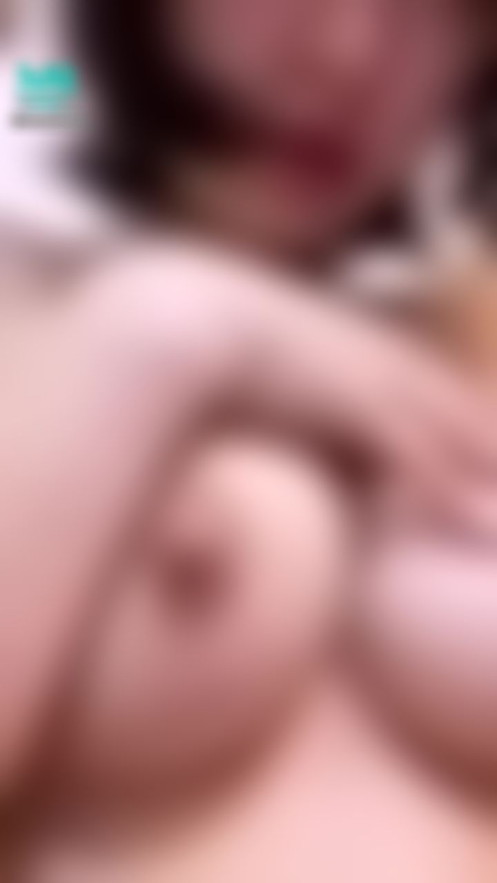 wanobaby : ⭐️娃諾來獻寶⭐️E奶的誘惑❤️靈活的小舌頭好想吃棒棒🔞表情真淫蕩♨️