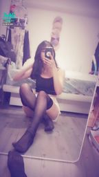 janicee : 美腿坐姿🎀
黑絲下的腳趾😈
挖空的小可愛💋
膝上襪💙絕對領域💗
#細肩帶 #挖空 #性感 #短褲 #膝上襪 #絕對領域 #黑絲 #黑髮 #長髮 #美腿 #stocking #sexy #腰 #細肩帶