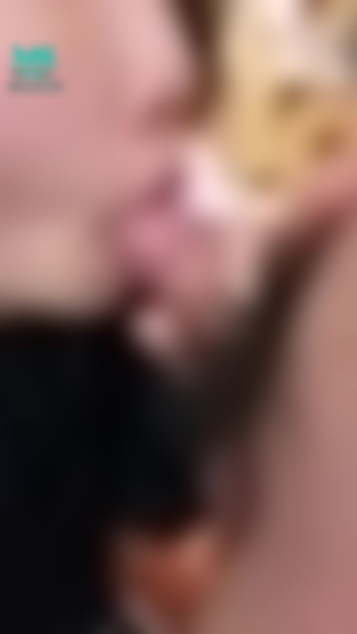 wanobaby : 😈娃諾想壞壞😈本土淫娃娃一早吃不到早餐就拿主人的大雞雞充飢👅主人好酥服小淫娃好滿足🔞🔞