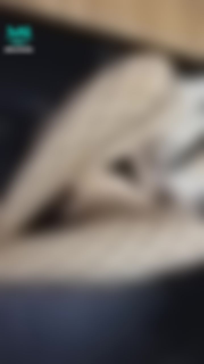 bershuka : 🔞茉茉長片推薦🔞 《失格の女教師》

https://5w.ag/qDdwB2DfLdyGY2mu6

女教師發現男同學偷帶情趣玩具來學校上課，一怒之下把男同學叫到辦公室詢問！
女教師原本想通知家長，但在仔細看到玩具的真面目後，引出了她內心深處的渴望...💦
白皙美腿教師深深發現了自己淫蕩的一面，要男同學幫她......
穿著高跟鞋，屁股翹高高被從後方插入，太爽了...淫水一直流......💦

解鎖🔓按讚👍截圖，濕訊茉茉即得大尺㊙️㊙️淫片！