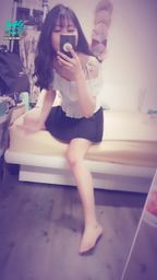 janicee : 低頭時的性感視角👀
短裙下的性感大腿😈
black skirt💋
#細肩帶 #露肩 #短裙 #黑髮 #長髮 #性感 #stap #black #sexy #黑色 #美腿 #赤腳 #裸足 #腳底