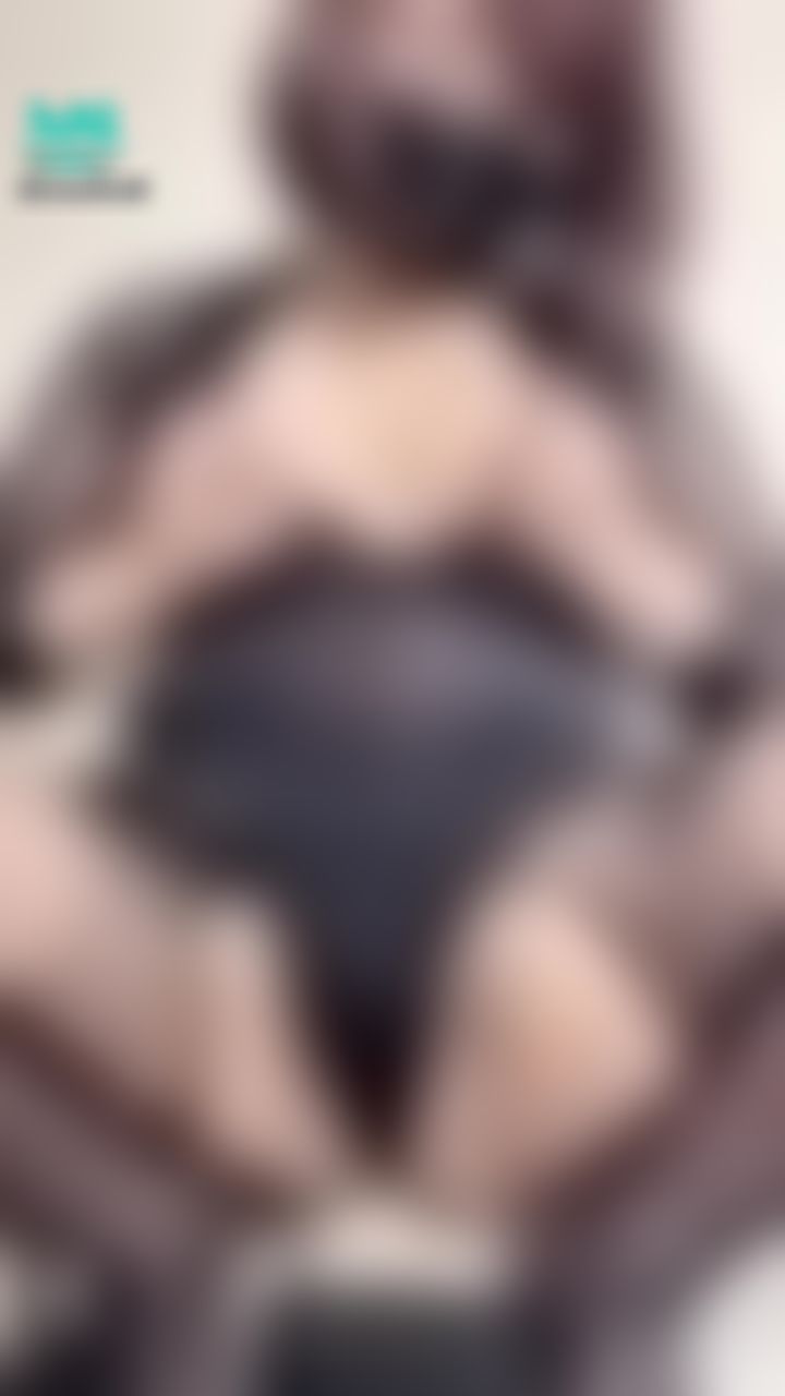 lovemilemile : 肉慾黑絲M腿 手指插小穴 濕答答的聲音好清晰💦💦