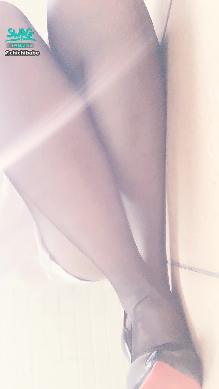 chichibabe : 嘶～5ᴘ滿足你❣️
超辣人氣主播絲襪任君撕開
短裙絲襪搭配高跟鞋の邪惡𝙊𝙇風格

旋風噴射手 超緊粉紅鮑
更誇張‼️沒穿內褲直接看鮑

https://5w.ag/rvtw5mzDsq1wyeV56
寶貝喜歡記得按讚👍🏻私訊可以拿隱藏版影片唷😘



#chichibabe #性感 #77 #長腿 #長腿
#絲襪 #高跟鞋👠 #套裝 #OL #誘惑 #sexy 
#色情 #小騷騷 #辣妹 #Hot🔥
#騷 #色 #挑逗
