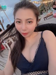 stellajs : 好久沒有穿漂漂亮亮在外面了啦🤣🤣🤣
#葡萄 #偷閒 #週五晚上9點直播來陪我 #私訊領福利 #私藏片等你解鎖
