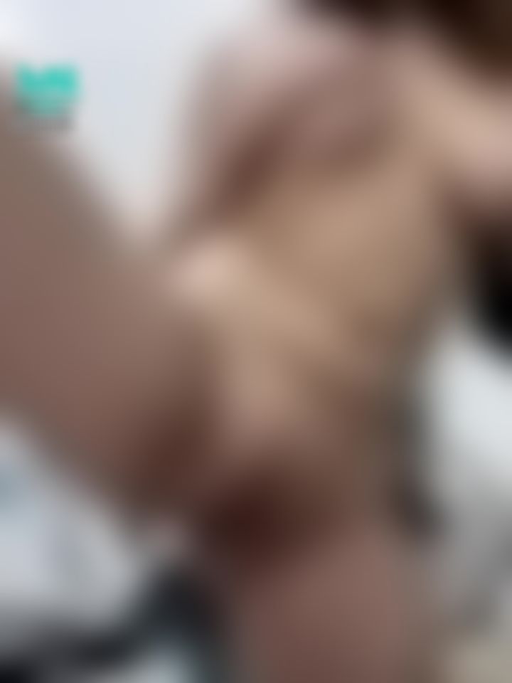 l******i : 不露臉佛系解鎖系列1🔓讓你無壓力看個夠😈看完要濕訊給lulu支持唷❤️
#低鑽 #露奶 #小穴 #穴穴 #奶子 #胸部 #胸 #慰慰 #鮑魚 #粉嫩 #乳頭 #裸體 #淫蕩