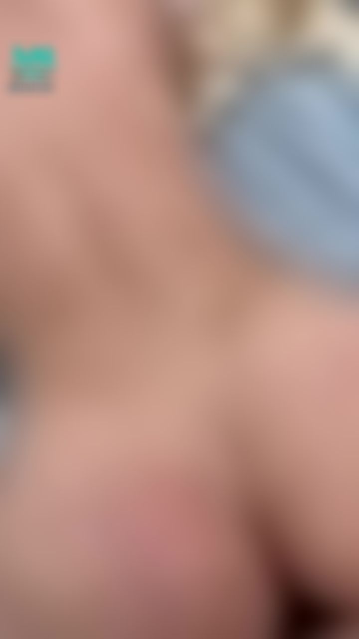  : ㊙️獸性大發的黎兒㊙️

好爽好爽🈵肉棒頂得好深💯叫聲叫得好淫蕩🤭

老公問：要射哪裡🉐