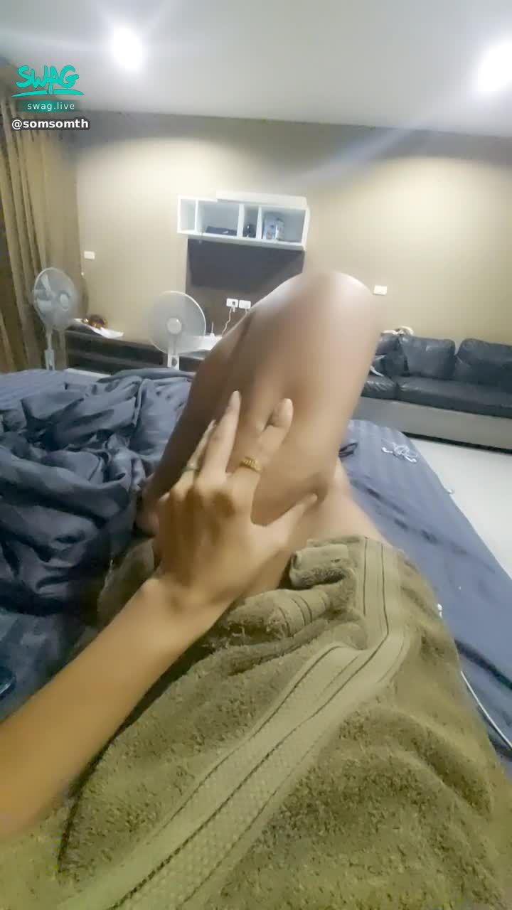 somsomth : pain leg 😔