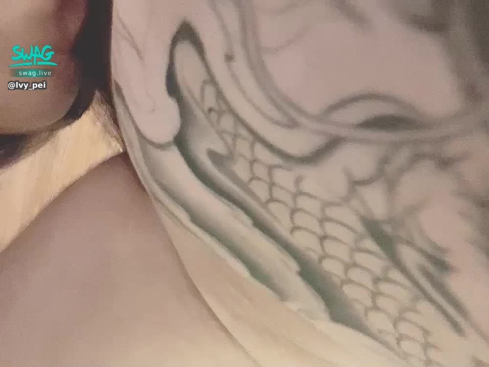  : #看長片 #聊天😘 😘