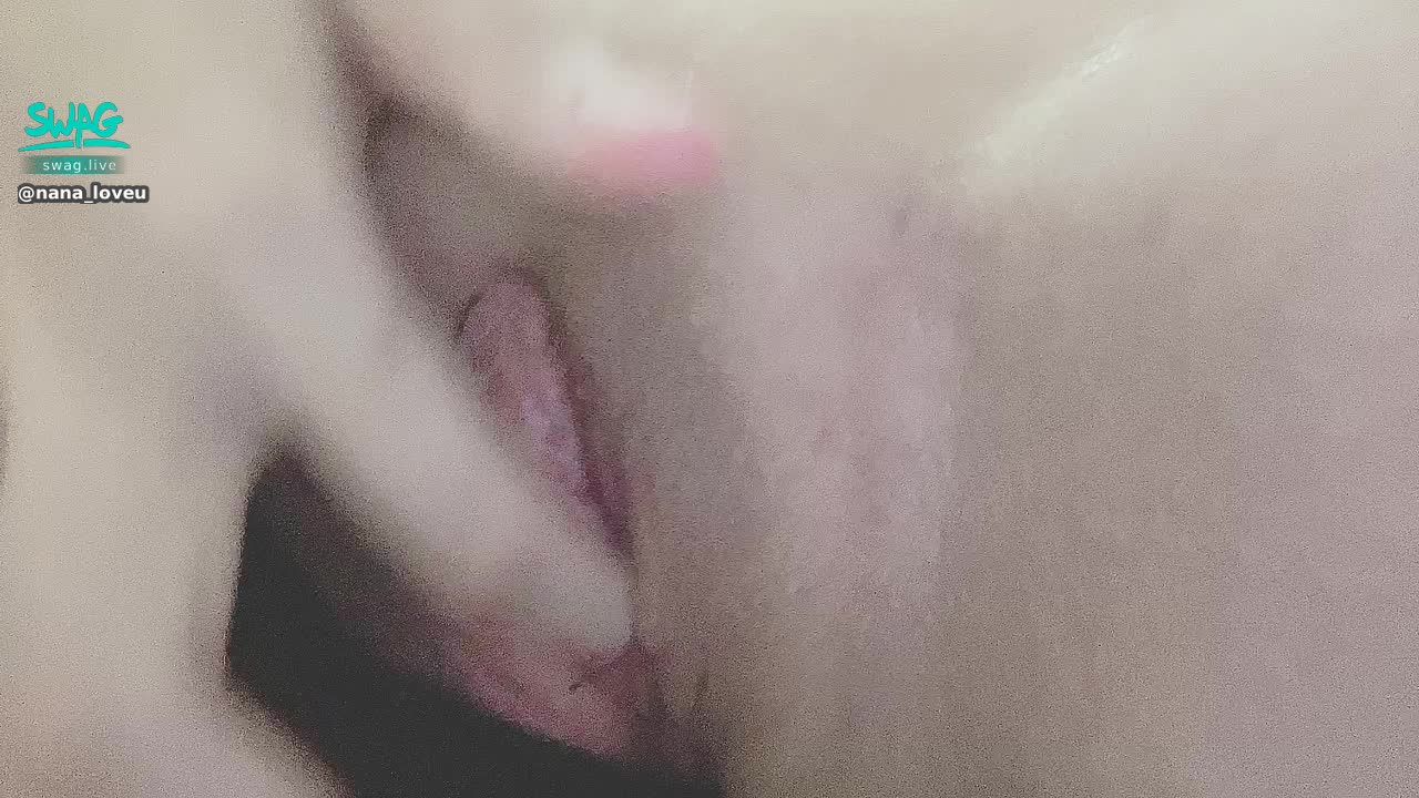  : It's cool to plug in 🥰 super clean bag 💋🙈