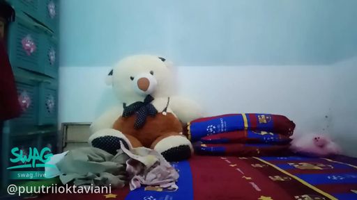 puutriioktaviani : coliyuu