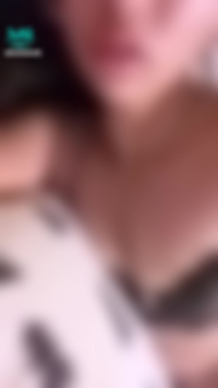 kiwitakeufly : 再翻過來側入抽插，翹屁股肉肉的臀衝刺撞到不小心快高潮了